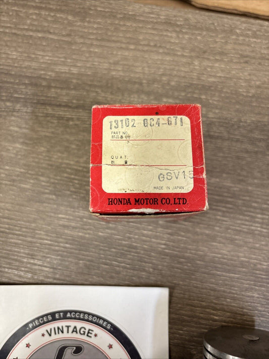 NOS Honda 1985 CR80R PISTON O/S 0.25 13102-GC4-671 H137