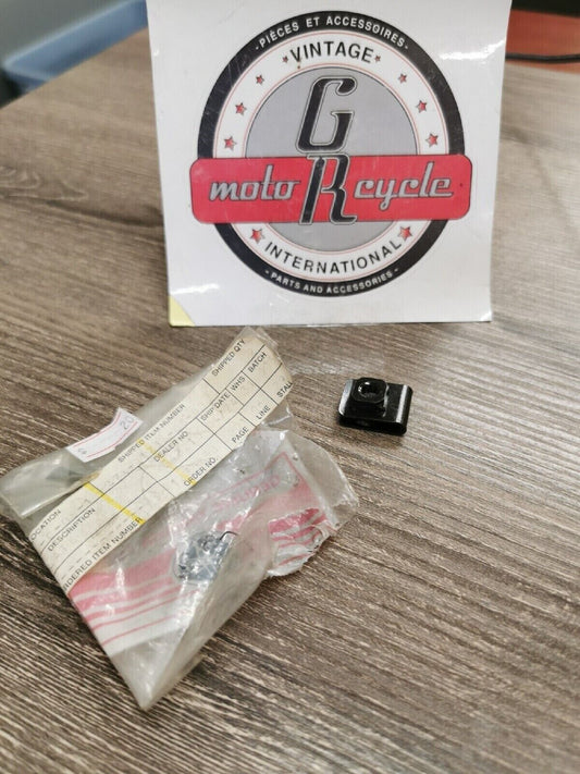 NOS YAMAHA Nut Plate 47X-21736-00 Y56