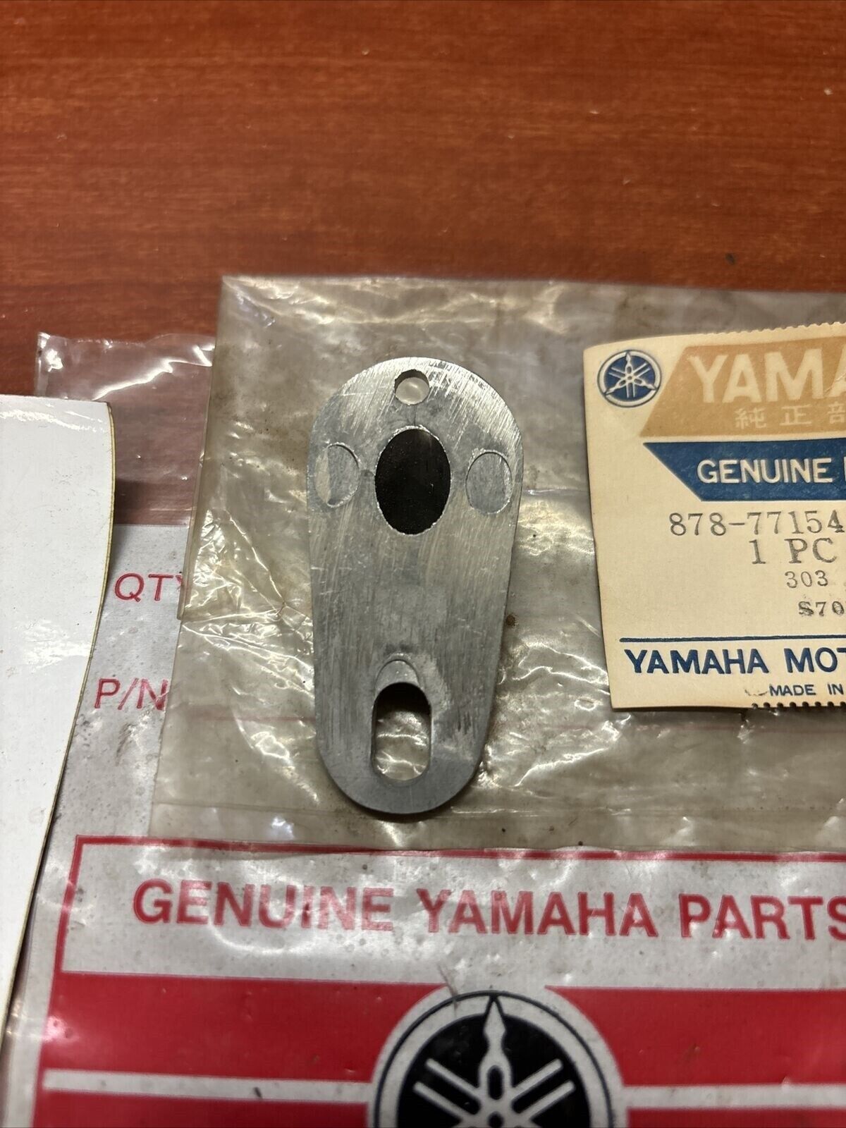 NOS Yamaha EX340 EX440 GPX338 GPX433 SRX440 BACK UP PLATE 878-77154-00-00 Y177