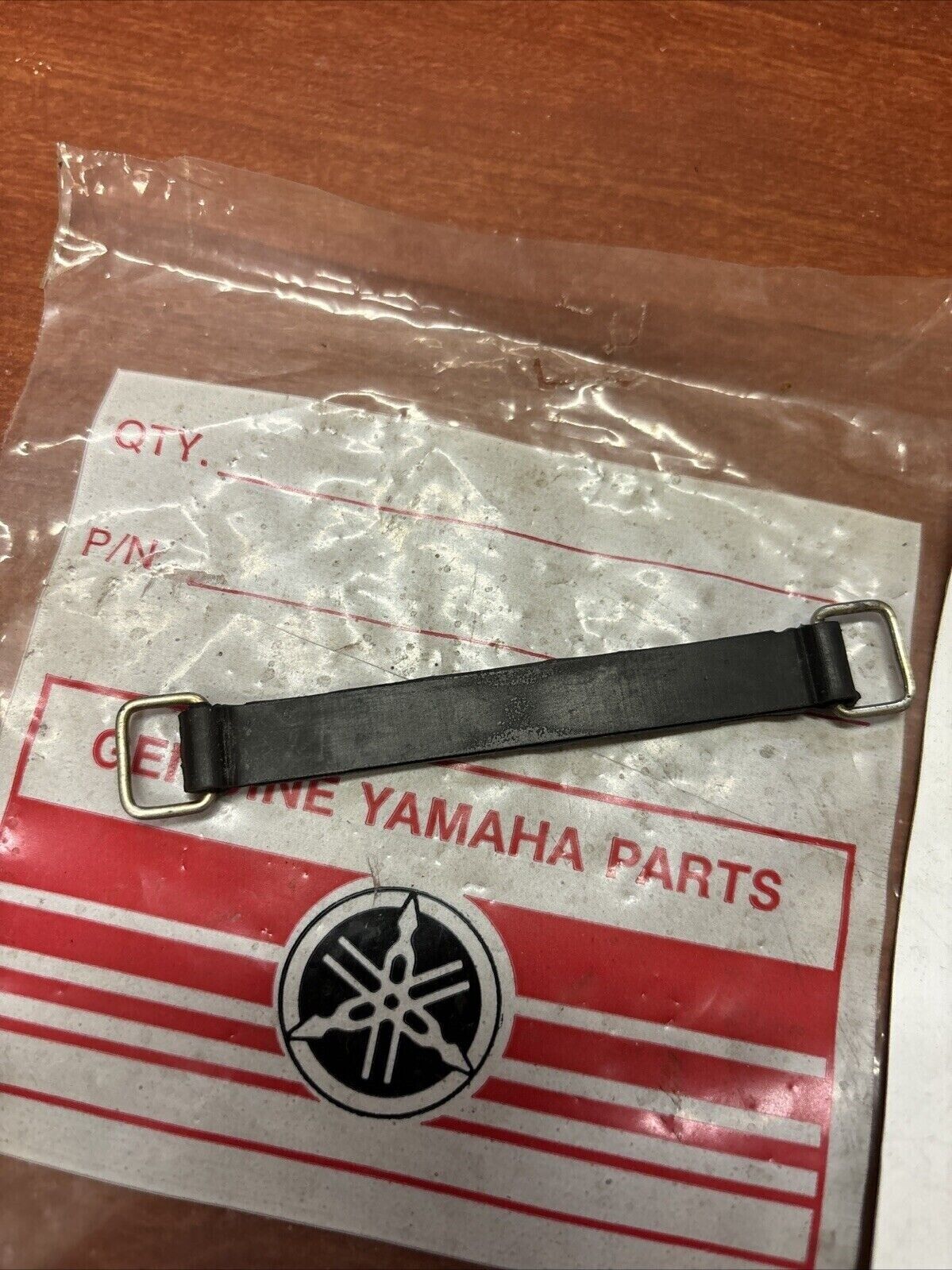 NOS Yamaha R5 RD250 RD350 HOLDER 278-14459-00-00 Y180