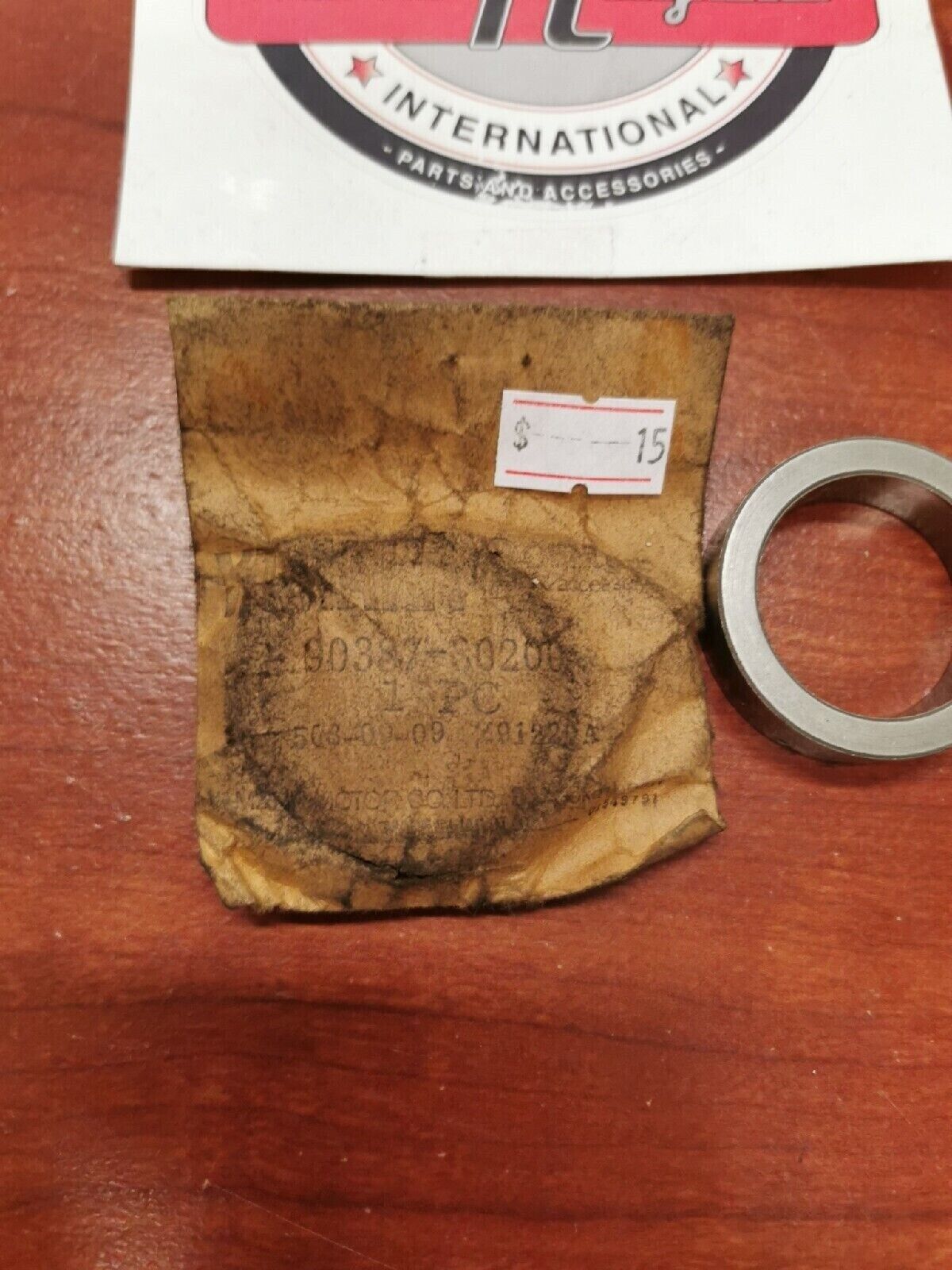 NOS Yamaha COUNTERSHAFT COLLAR 90387-30200-00 Y70