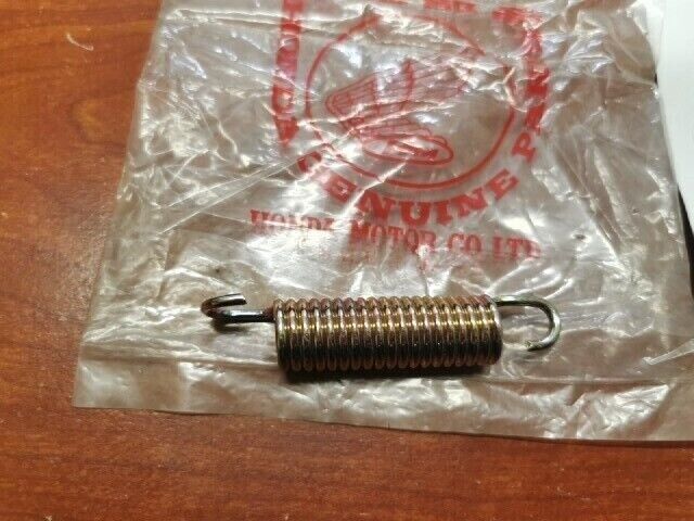 NOS Honda C50 C65 C70 CT50 ST50 ST70 BRAKE PEDAL SPRING 46514-041-000 H78