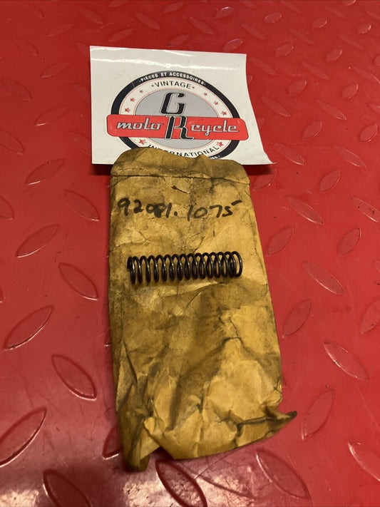 NOS KAWASAKI CAM CHAIN TENSIONER SPRING 92081-1075 K18