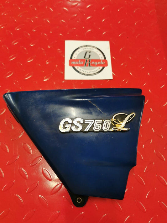 Suzuki GS750L 1979 right side cover panel fairing