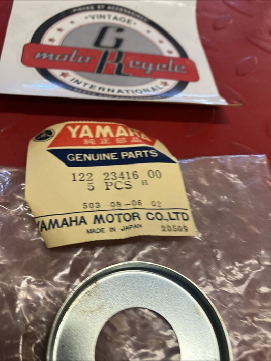 NOS YAMAHA BALL RACE COVER 122-23416-00-00 Y62