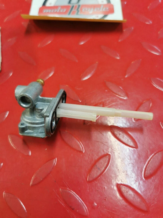 NOS Yamaha TRI-MOTO 4 RAPTOR 350 FUEL COCK ASSY 1 21V-24500-10-00 Y24