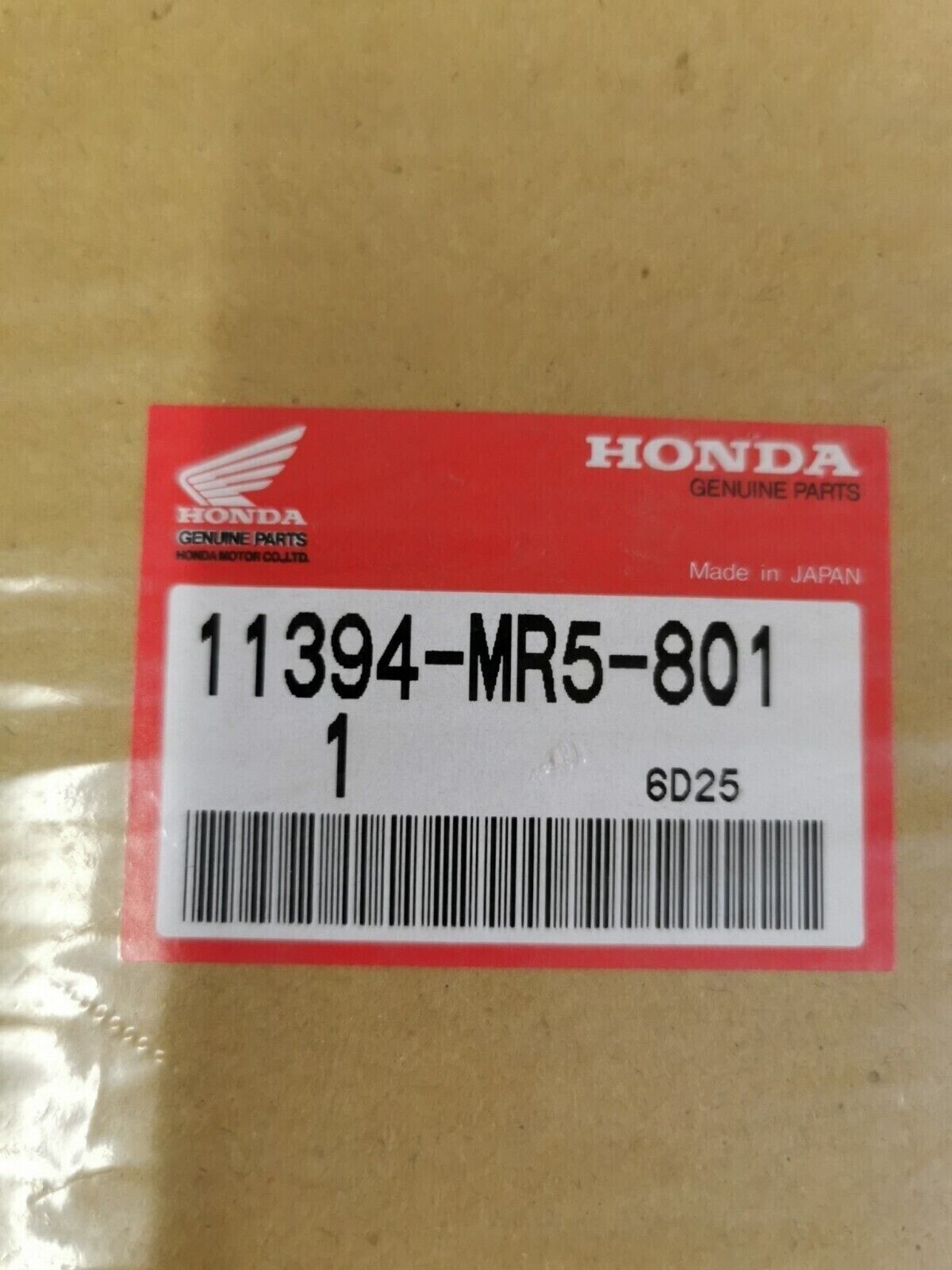 NOS HONDA PC800 VT700 VT750 VT800  CRANKCASE COVER GASKET 11394-MR5-801 H61
