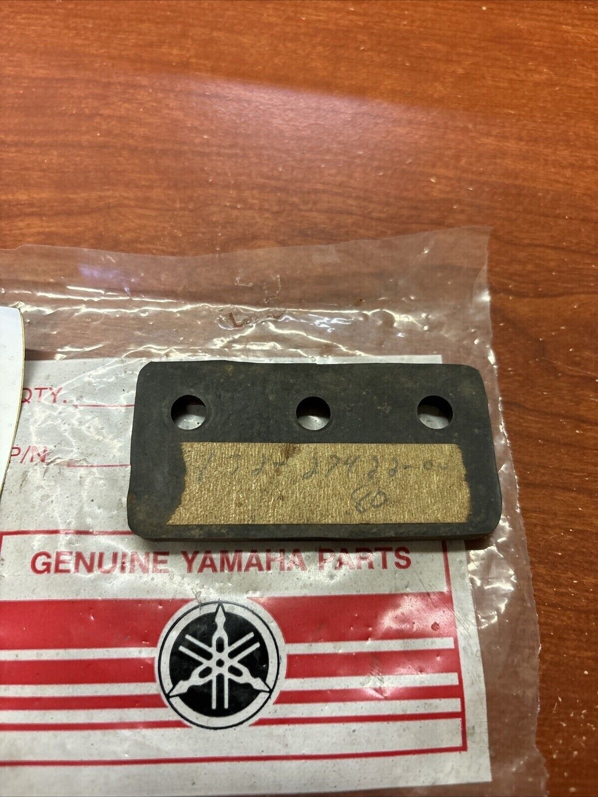 NOS Yamaha YL1 CS5 RD125 RD200 RUBBER DAMPER 132-27422-00-00 Y182