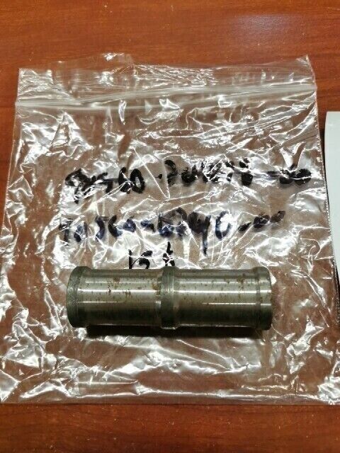 NOS Yamaha XT600 XV250 YZ250 YZ490 TTR250 SPACER 90560-15240-00 Y102