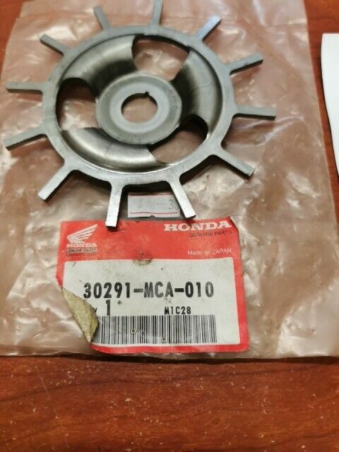 NOS Honda 2001 2002 GL1800 PULSE ROTOR  30291-MCA-010 SUB 30291-MCA-A00 H106