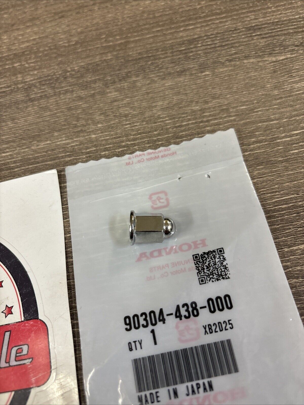 NOS Honda C50 C90 CA125 CB250 CB500 CAP NUT 6MM 90304-438-000 H130