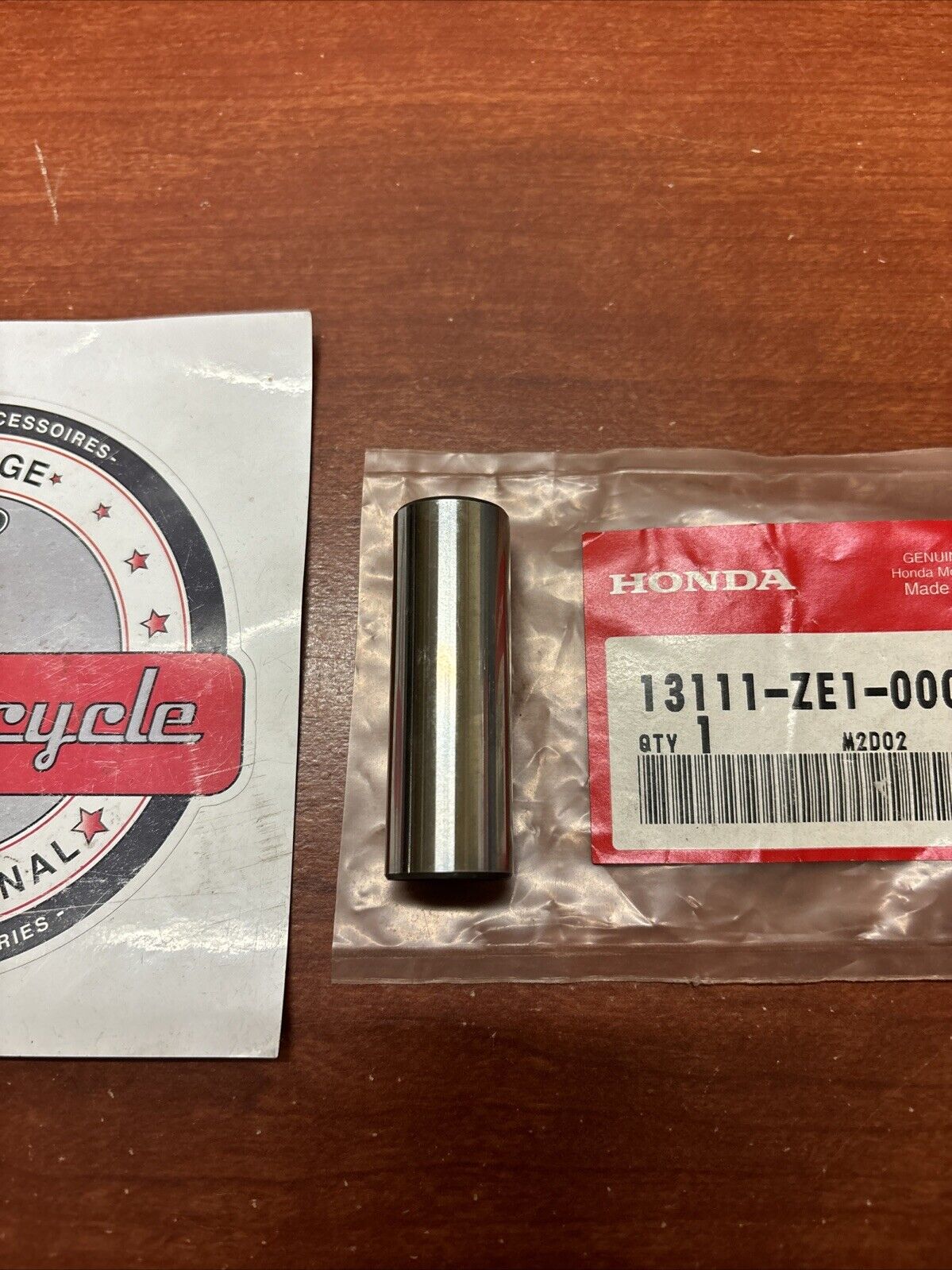 NOS Honda GX140 GX160 EG2200 EM2500 EU3000 PISTON PIN 13111-ZE1-000 H184