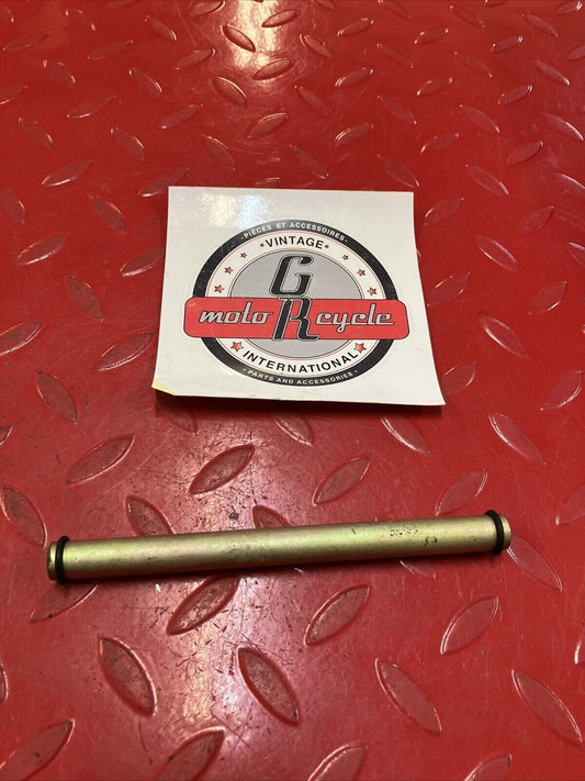 Yamaha RD400 1977 engine motor mount spacer collar 1976 1979