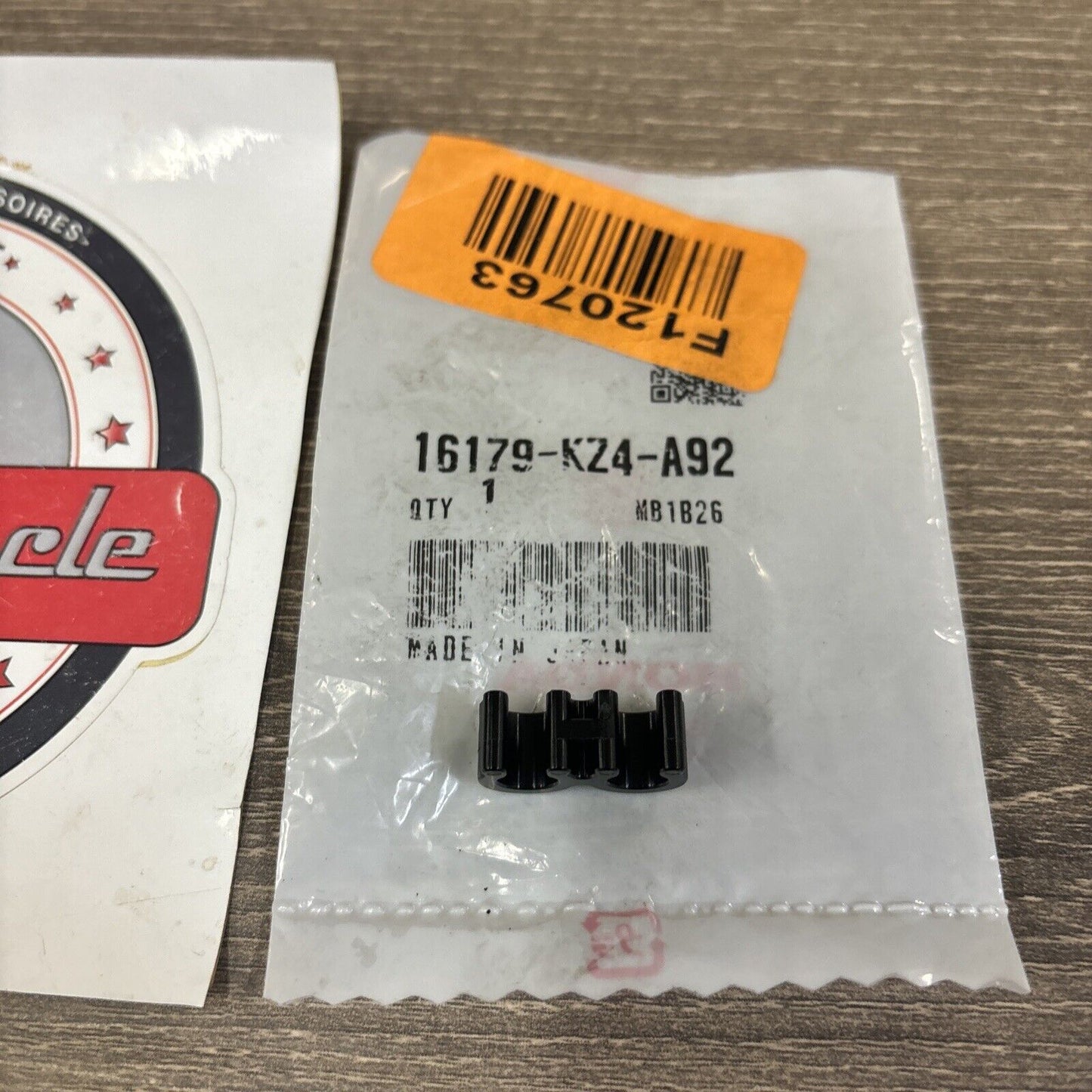 NOS Honda CR125R CR250R BINDER 16179-KZ4-A92 H158