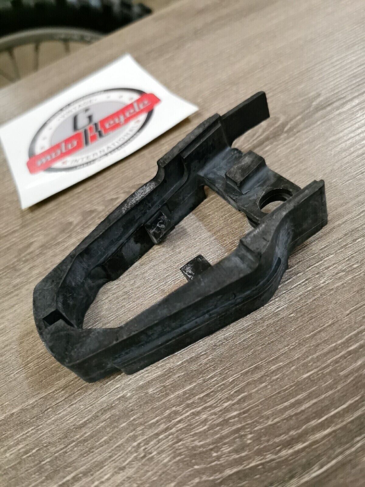 NOS HONDA TRX250R 1987 SLIDER CHAIN 52170-HA2-770  H45