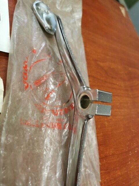 NOS Honda CL90 S65 S90 SS50 ST90 GEARSHIFT PEDAL LEVER ARM SUB 24700-111-970 H75
