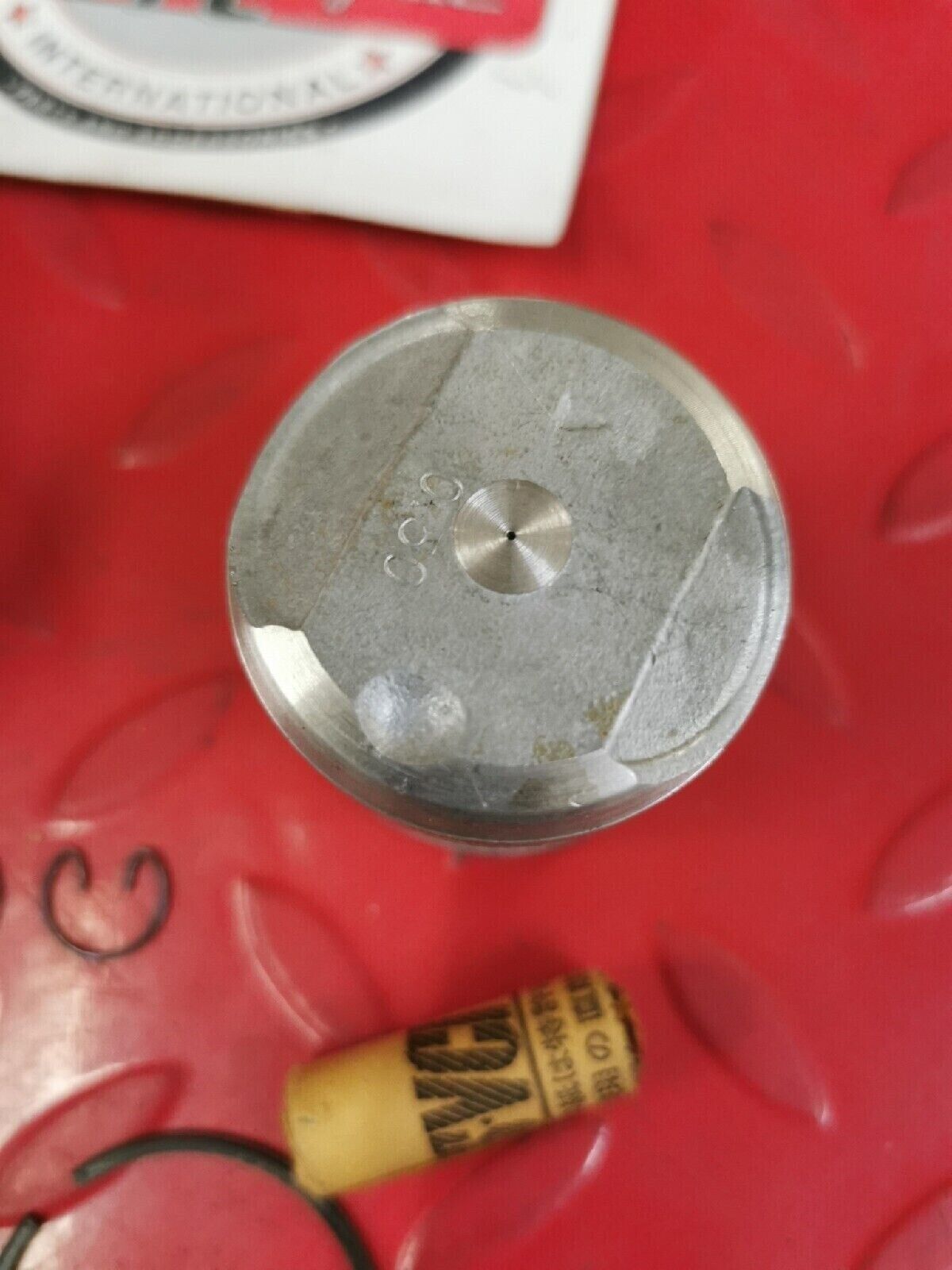 NOS HONDA S65  PISTON OS 0.50 KIT  13103-035-010 H40