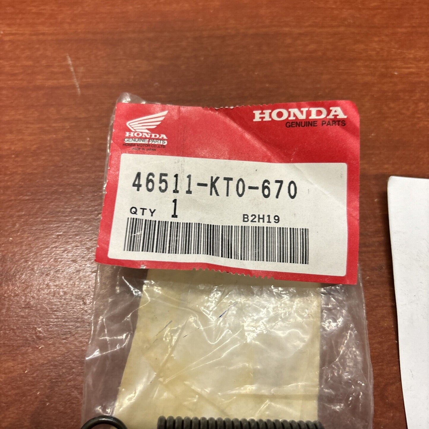 NOS Honda NSA700A VT1100C VTX1800 XR200R BRAKE PEDAL SPRING 46511-KT0-670 H146