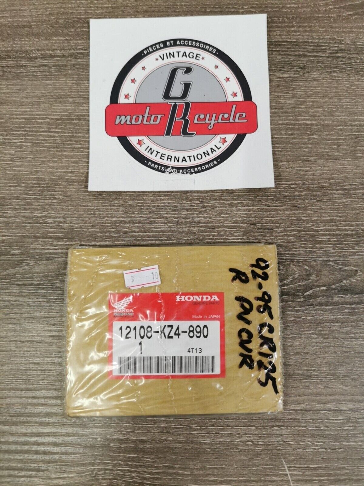 NOS HONDA CR125 1992 - 1995 CRANKCASE COVER GASKET  12108-KZ4-890 H49