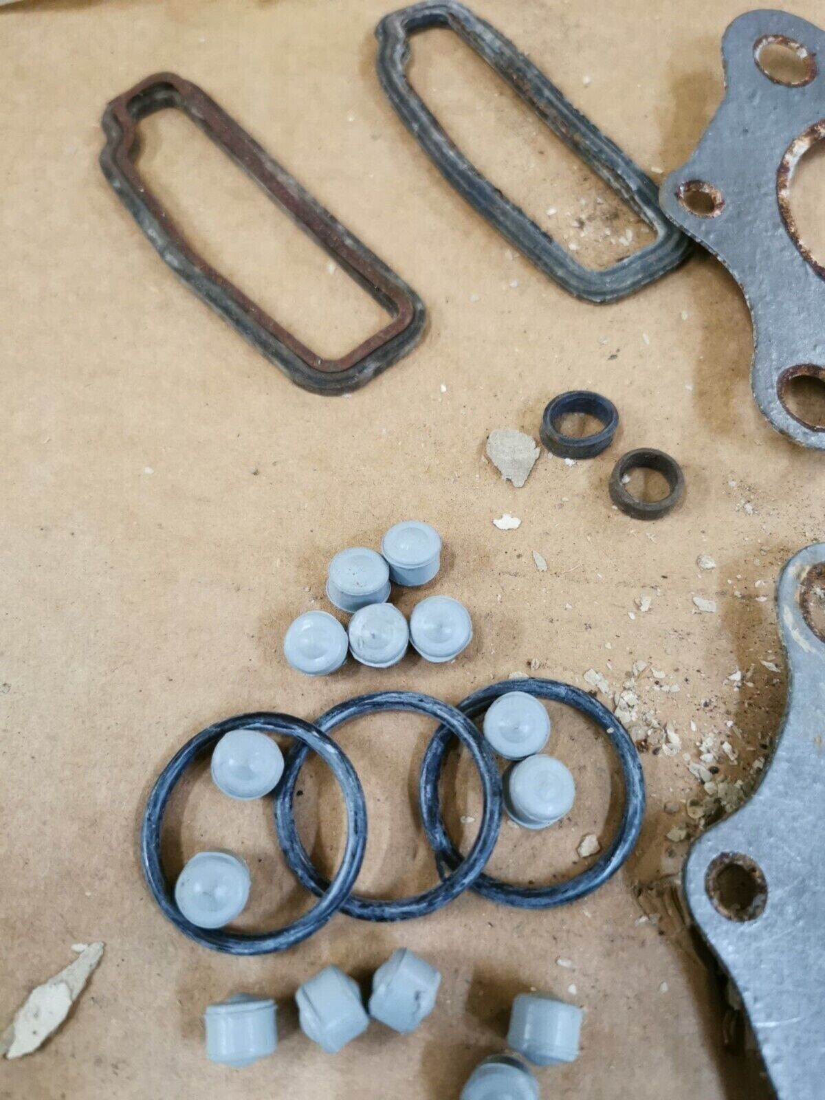 NOS TRADE MARK HONDA CB250 CL250 TOP END GASKET KIT INCOMPLETE SET J49