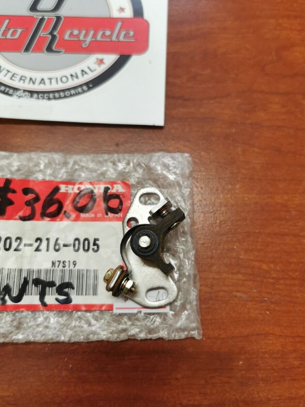 NOS Honda CL200 CB200 CA175 CL175 CB175 POINTS 30202-216-005 H34