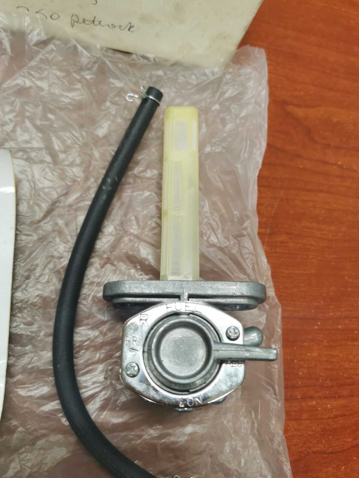 NOS Yamaha XS750 XS850 XS1100 FUEL COCK ASSEMBLY 2 2G2-24510-05-00 Y87