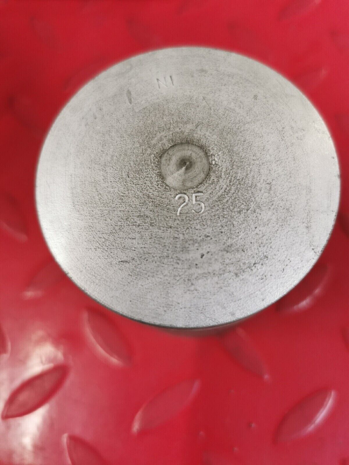 NOS HONDA TRX250R 1987  PISTON  OVER SIZE 0.25 13103-HA2-770  H40