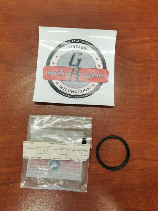 NOS Yamaha OIL SEAL 93109-41042-00 SUB. 93104-41119-00 Y71