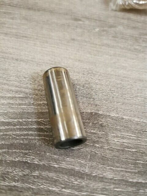 NOS SUZUKI RM100 1977 1978 PISTON PIN 12151-41600 S41