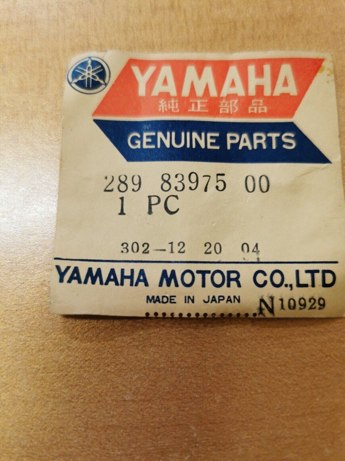 NOS YAMAHA JT2 1972 SWITCH  HANDLE  289-83975-00-00  Y37