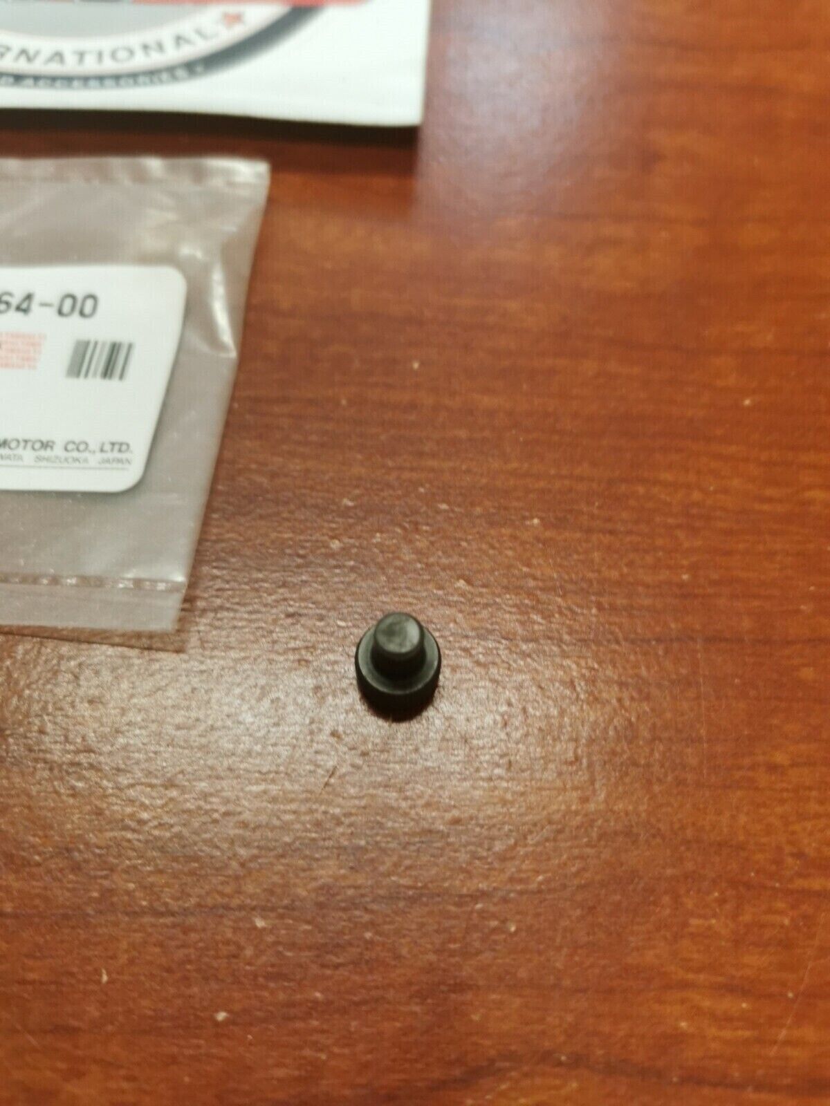 NOS Yamaha GUIDE PIN 4CW-17664-00-00 Y81