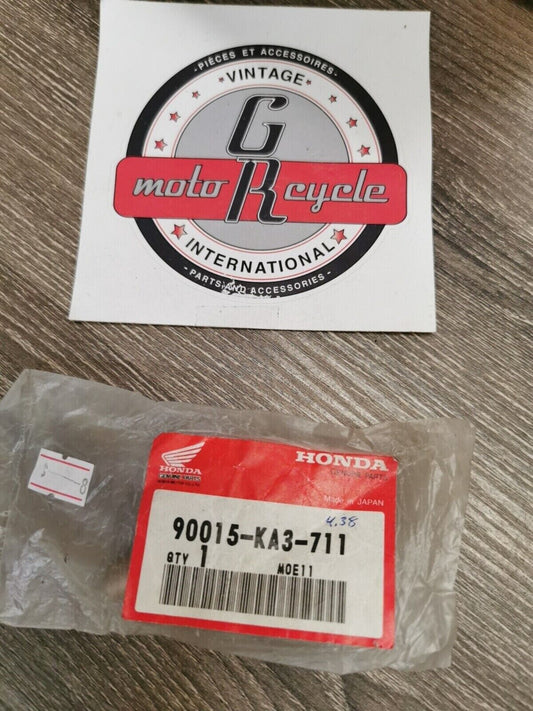 NOS HONDA BOLT 90015-KA3-711 H51
