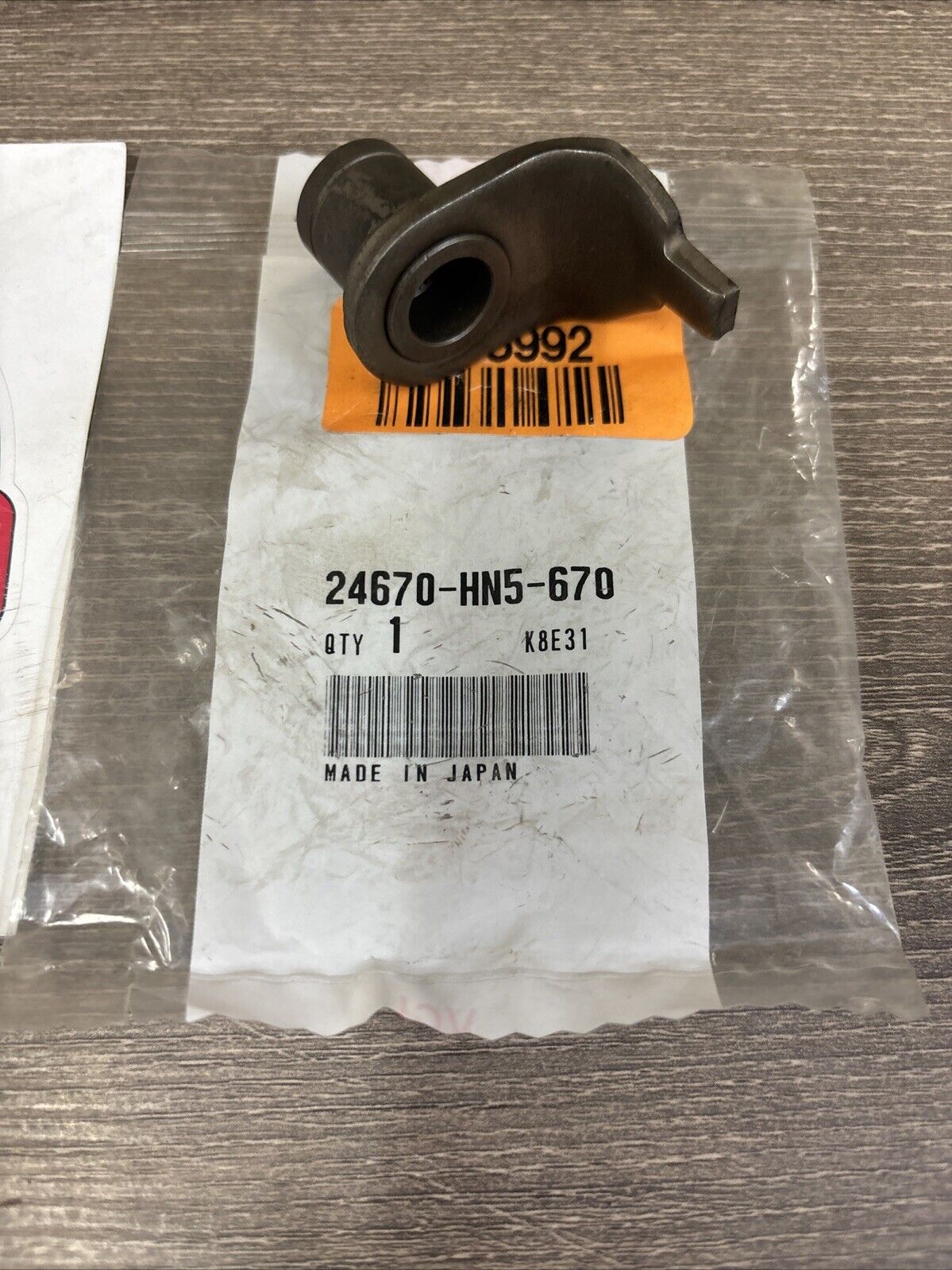 NOS Honda TRX350F TRX350T SUB GEARSHIFT SPINDLE ARM 24670-HN5-670 H139