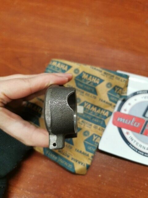 NOS Yamaha TX650 XS1 XS650 SHIFT 5TH GEARWHEEL FORK 256-18511-00-00 Y116