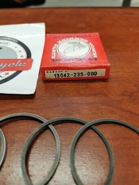 NOS Honda CL175 CD175 PISTON RING (0.75) 13042-235-000 SUB. 13041-459-003 H75