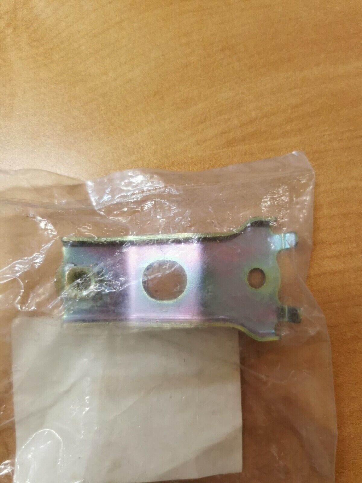 NOS Honda CBR400R CB400F CB400X FRONT COWLING STAY 64315-MGZ-J00 H26