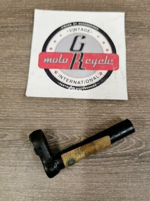 NOS YAMAHA R3 1969 FOOTREST REAR 1 168-27431-00-00 Y191