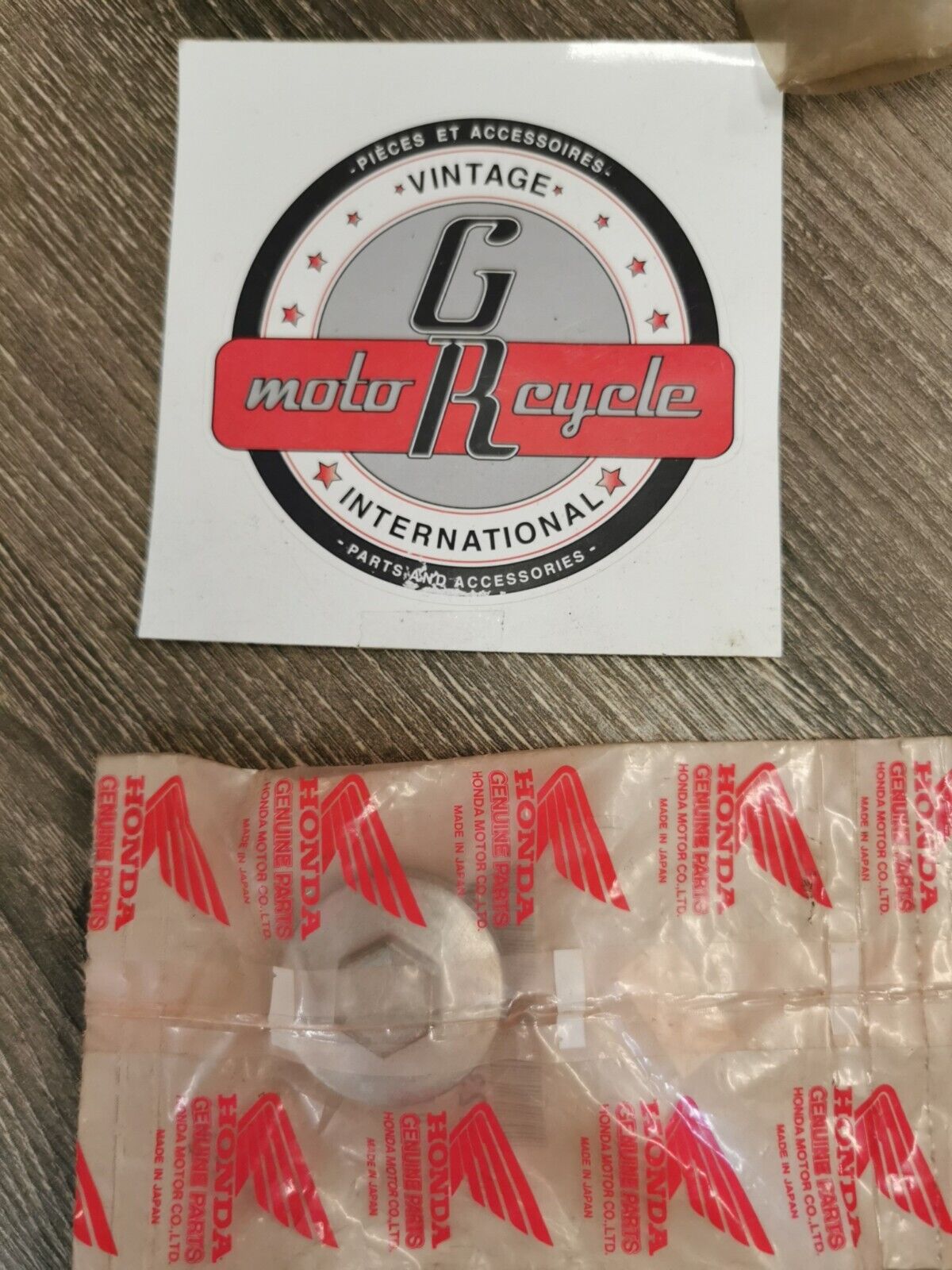 NEW NOS HONDA GL1100 CAP TAPPET ADJUSTING HOLE  12361-035-000 H59