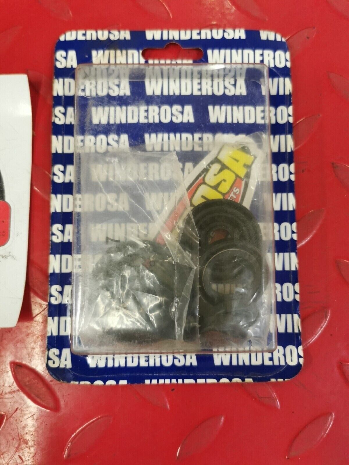 NOS WINDEROSA HONDA CR125R 1987 - 2002 ENGINE OIL SEAL KIT 822107 J14