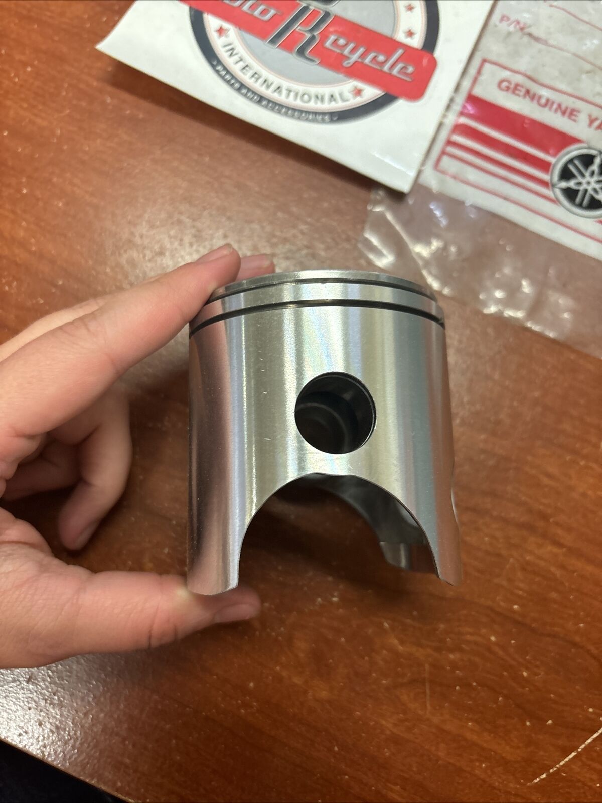 NOS Yamaha DT250 TY250 PISTON STD 0.98 438-11631-01-98 SUB 438-11631-01-96 Y175