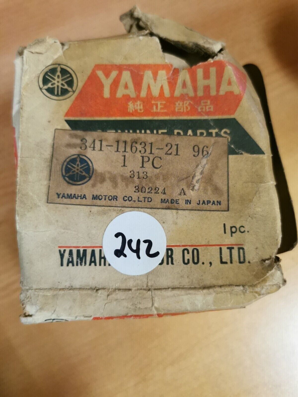 NOS YAMAHA TX750  1973 1974 PISTON STD 341-11631-21-96  Y47