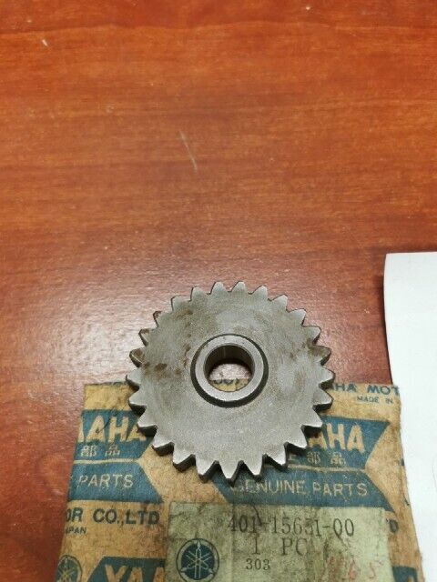 NOS Yamaha AT2 DT125 MX125 MX175 YZ125 KICK IDLE GEAR 401-15651-00-00 Y124