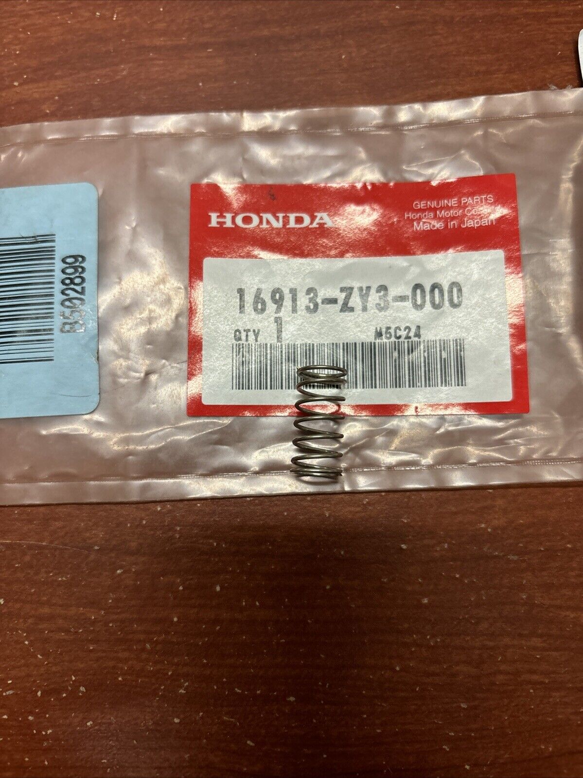 NOS Honda BF115 BF130 BF135 BF140 BF150 FUEL FILTER SPRING 16913-ZY3-000 H182
