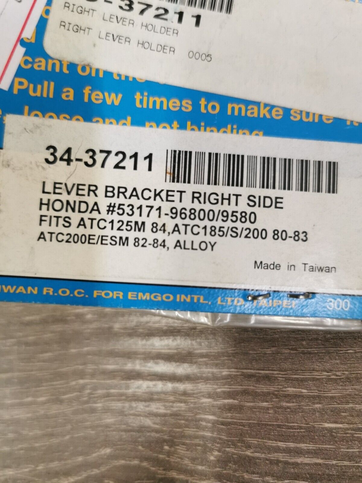 NOS EMGO HONDA ATC125M ATC185S ATS200 LEVER BRACKET RIGHT SIDE 34-37211 J27