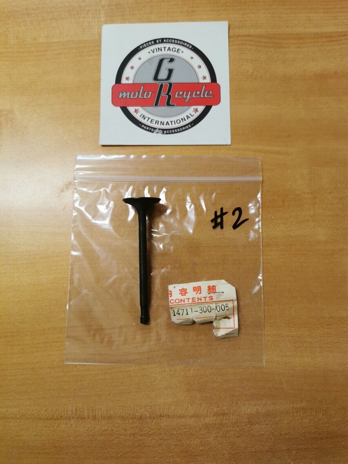 NOS HONDA CB750 VALVE IN (MITSUBISHI) 14711-300-005 (#2) H20