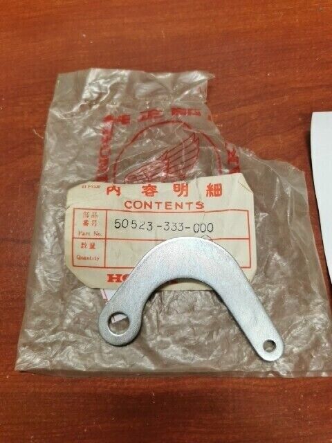 NOS Honda CB350 CB360 CB400 MAIN STAND HOOK 50523-333-000 H68