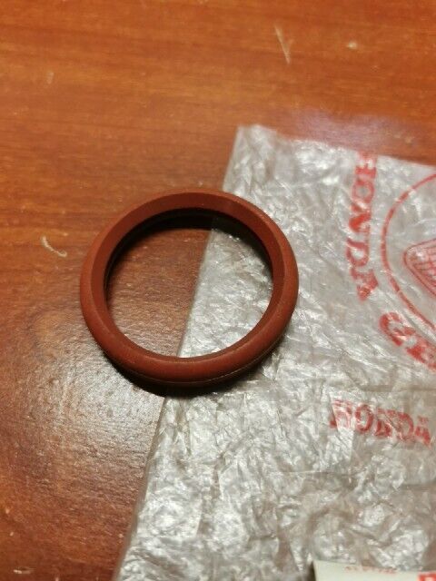 NEW NOS Honda C70 C72 C75 C77 CA72 CA77 CB72 77 MUFFLER GASKET 18391-254-010 H97
