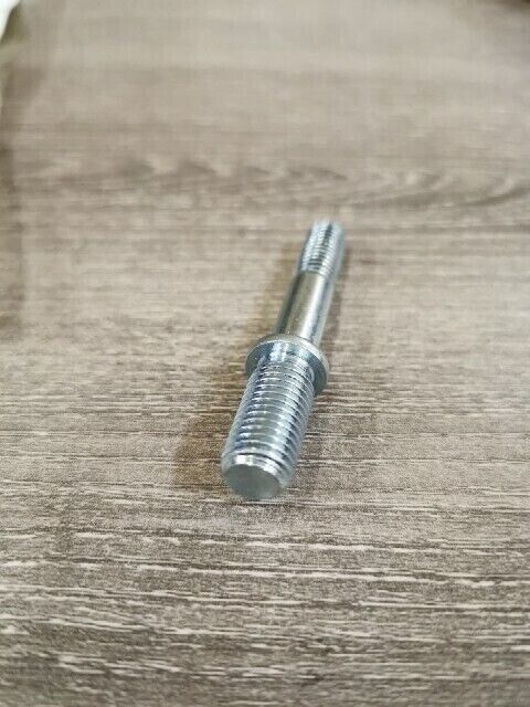 NOS SUZUKI DS185 DS250 PE175 RM100 RM125 TS250 TS400 BOLT STUD 09108-08018 S47