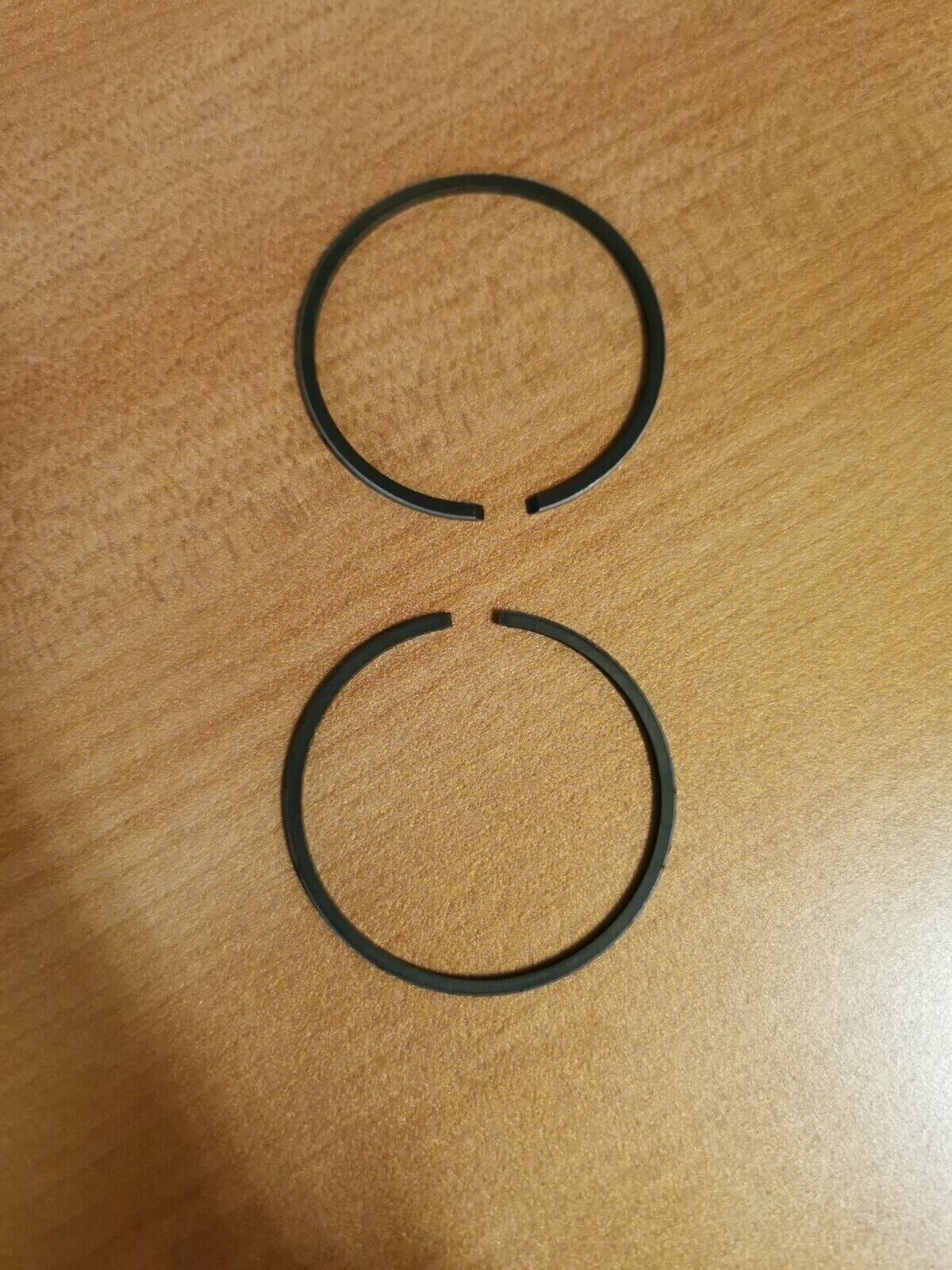 NOS YAMAHA  RD125   PISTON RING SET STD  307-11610-02 Y48