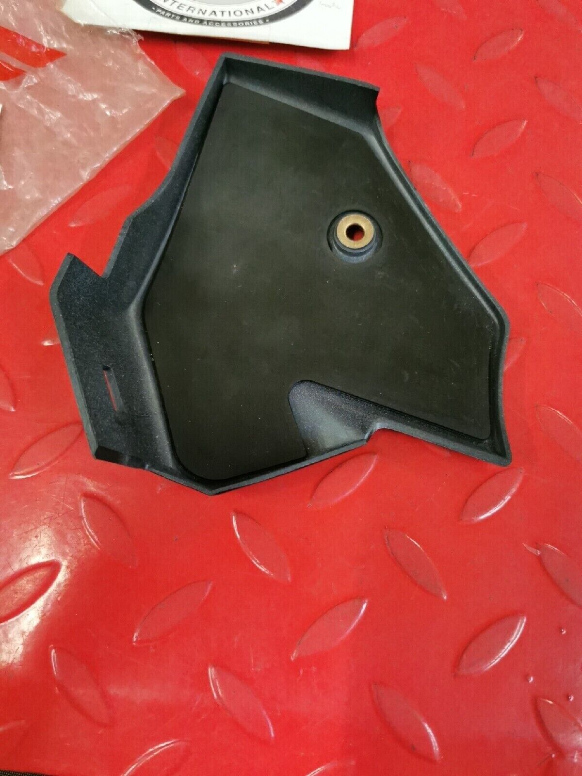 NOS HONDA  VT700C 1983 1984 COVER  L  RR  11341-ME9-000 H39